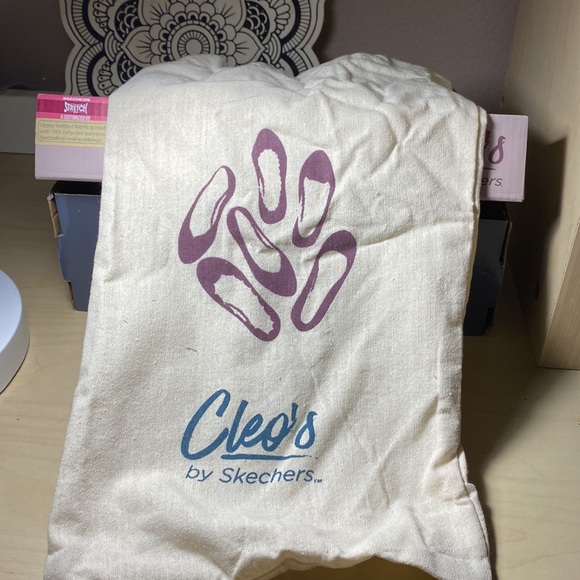 Cleo’s by Skechers, size 7.5 - Picture 7 of 9